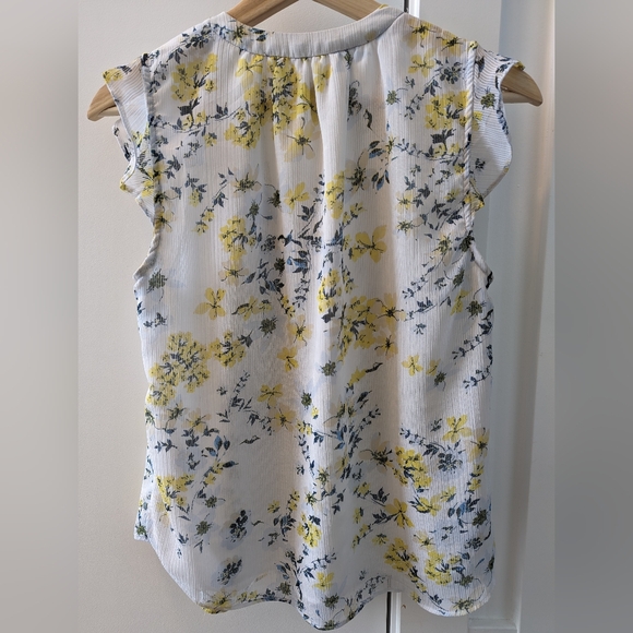 Banana Republic White Romantic Floral Ruffle Sleeve Top Size XS - Picture 3 of 5